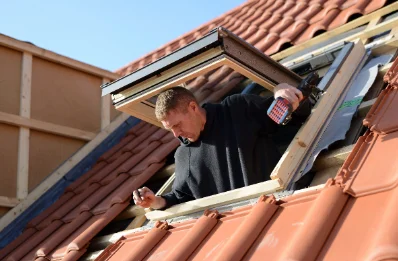 Pose de fenêtres de toit Velux à Prény